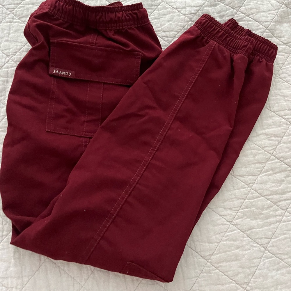 Jaanuu Scrubs